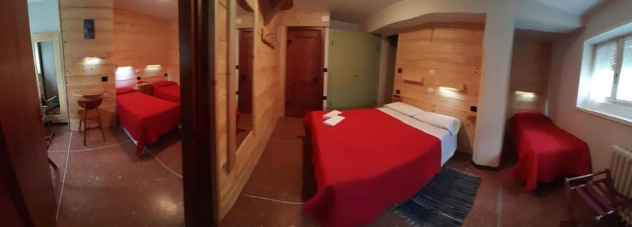 Albergo Cioccarelli Aprica 3*,